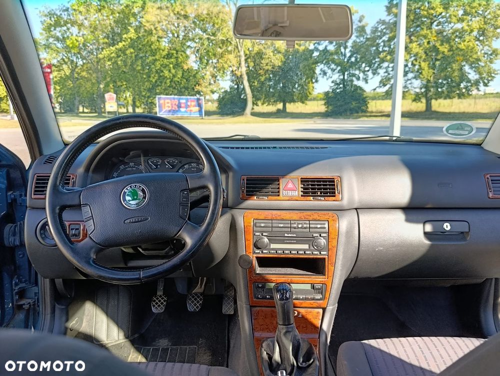 Skoda Octavia 1.8T Elegance - 14