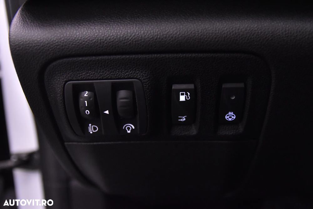 Renault Megane TCe Intens - 16