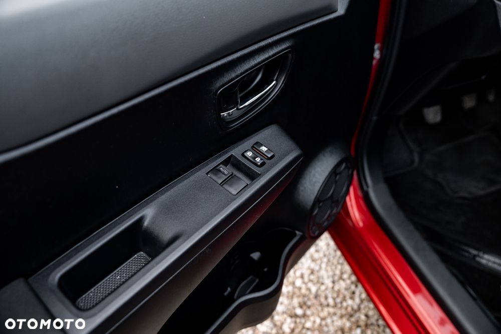 Toyota Yaris 1.33 Dynamic - 18