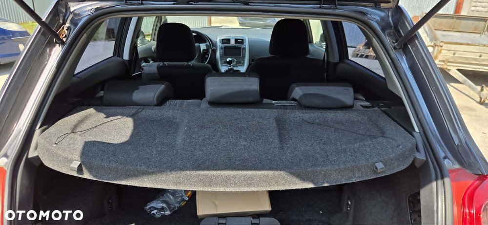TOYOTA AURIS fotel lewy przód - 8
