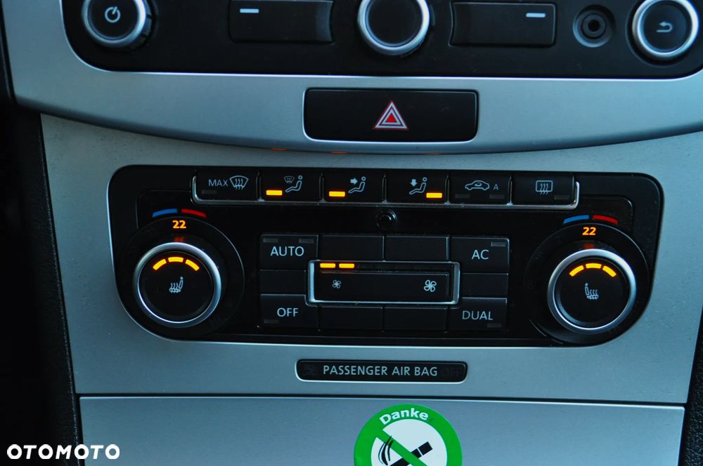 Volkswagen Passat CC - 18