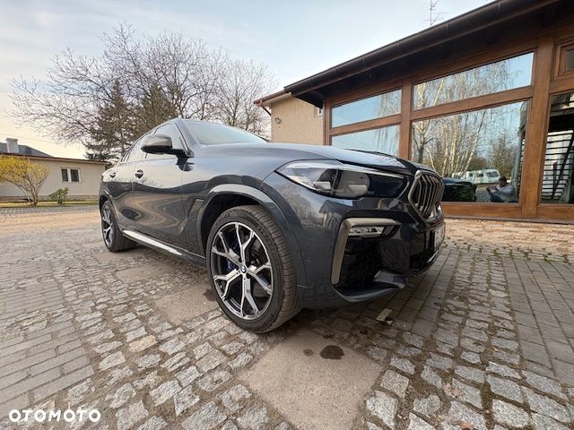 BMW X6 M50i - 18