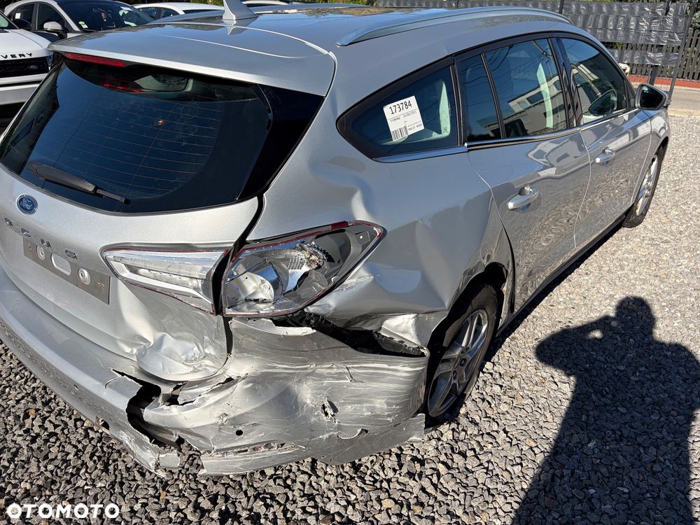 Ford Focus 1.5 EcoBlue Start-Stopp-System COOL&CONNECT - 24