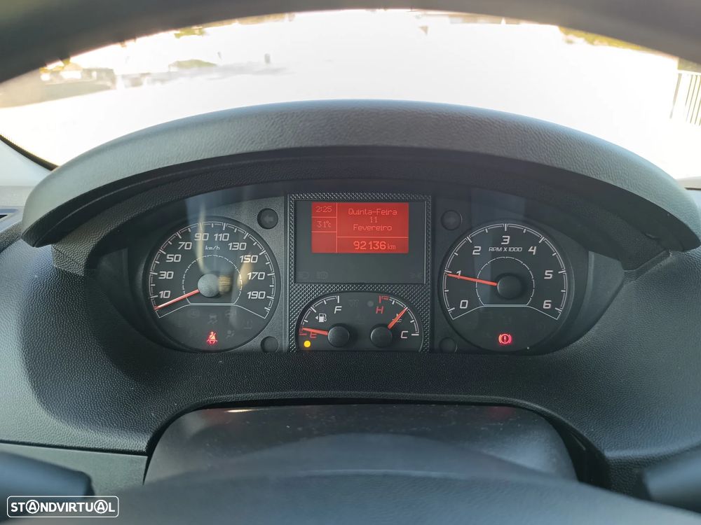 Peugeot Boxer Cabine Dupla 2.2 BlueHDi (6 Lugares) - 19