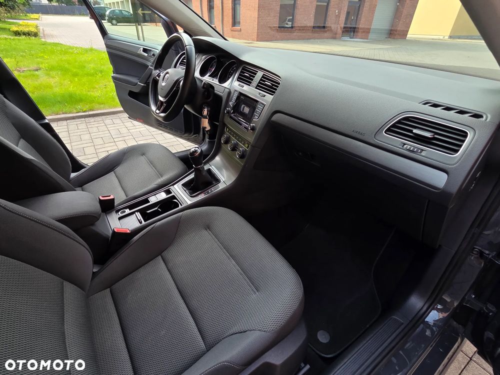 Volkswagen Golf 1.6 TDI BlueMotion Technology Cup - 18