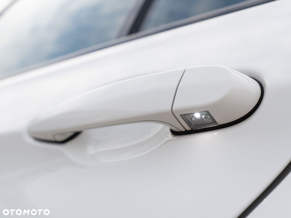 BMW Seria 3 320i GPF M Sport - 18