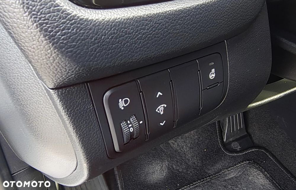 Kia Ceed 1.6 GDI Platinum Edition - 23