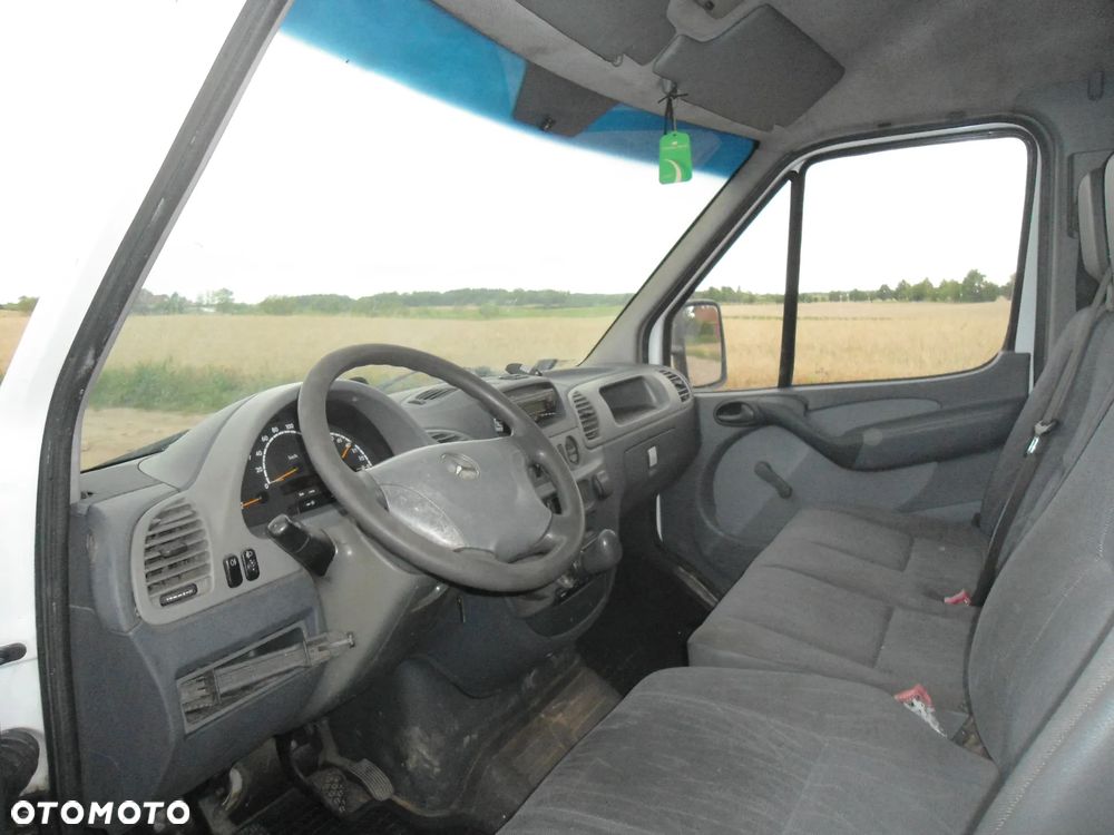 Mercedes-Benz Sprinter - 5