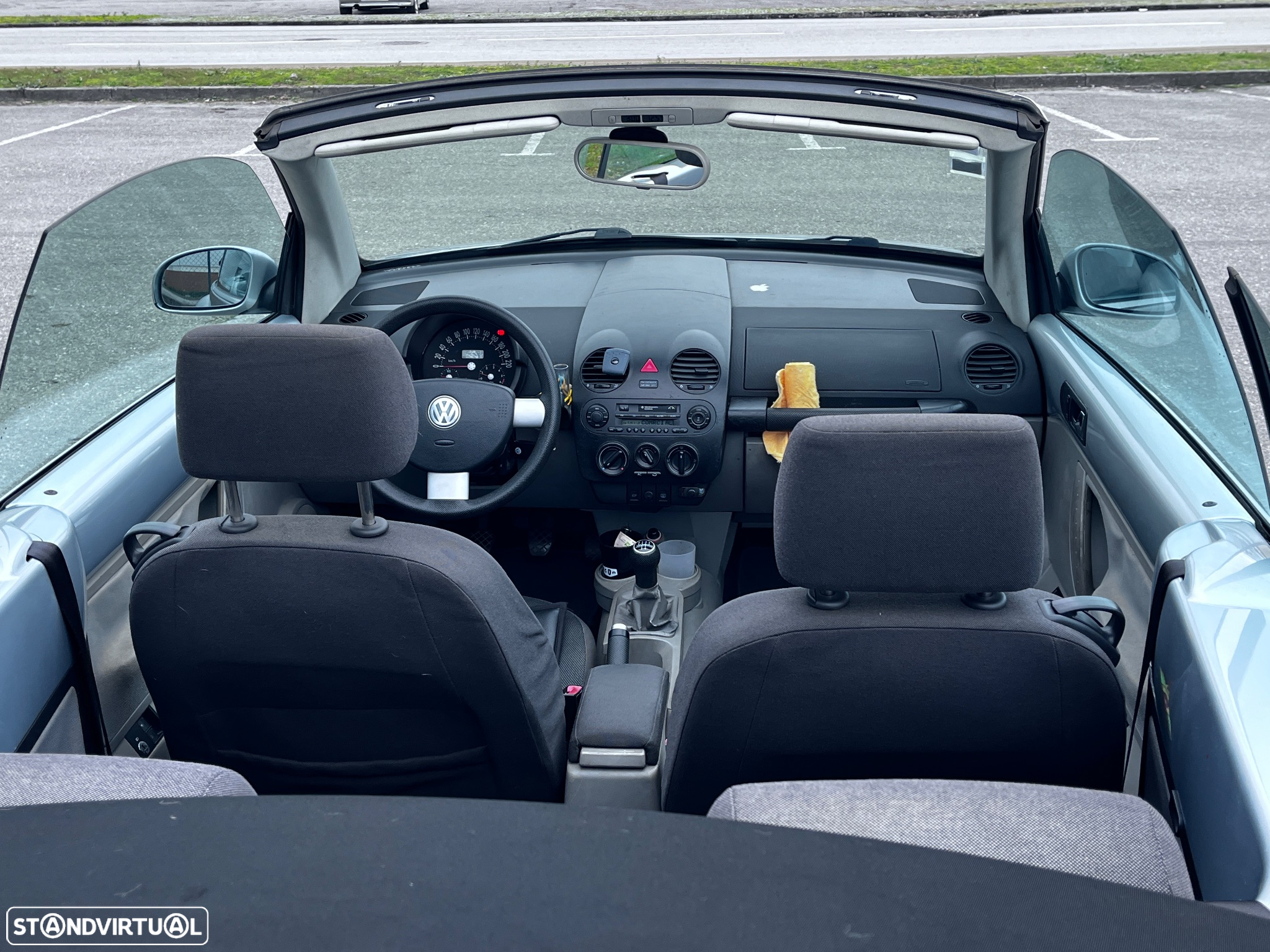 VW New Beetle Cabriolet 1.4 CE - 26
