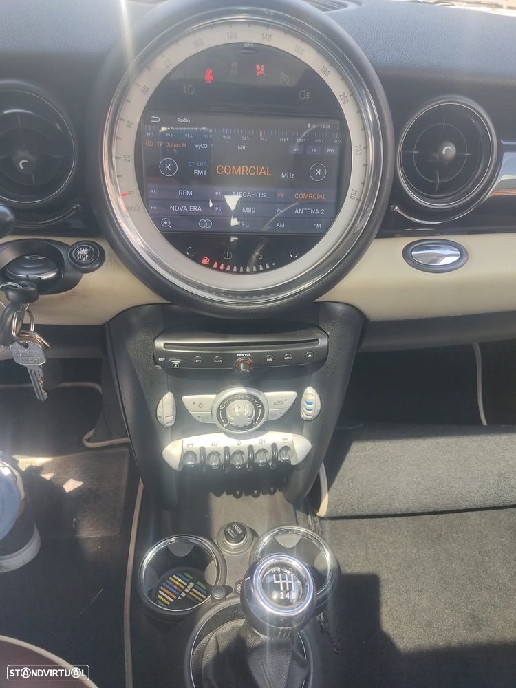 MINI Clubman Cooper D - 4