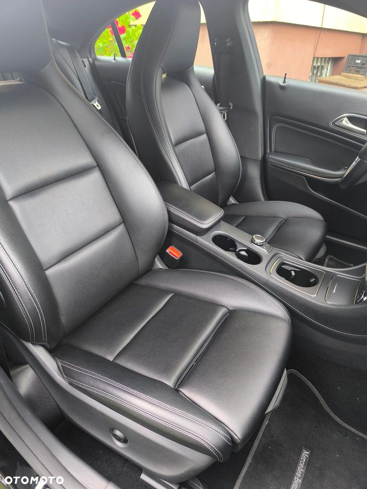 Mercedes-Benz CLA 250 7G-DCT Peak Edition - 13
