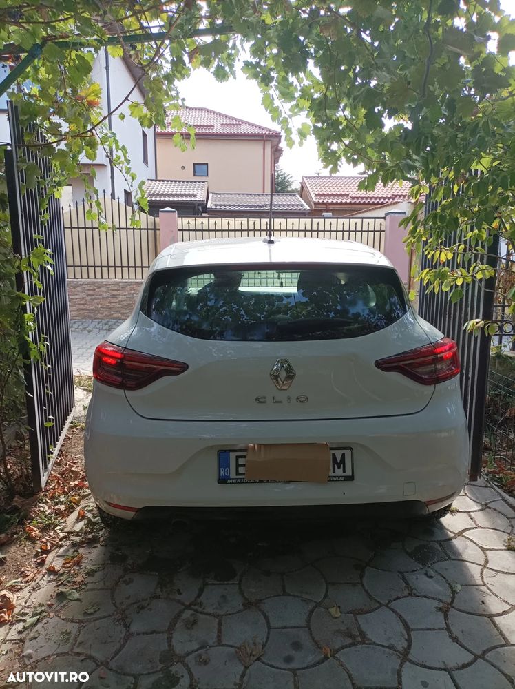 Renault Clio - 1