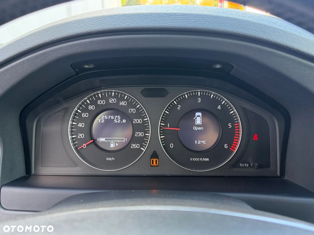 Volvo V70 2.0D Momentum - 29