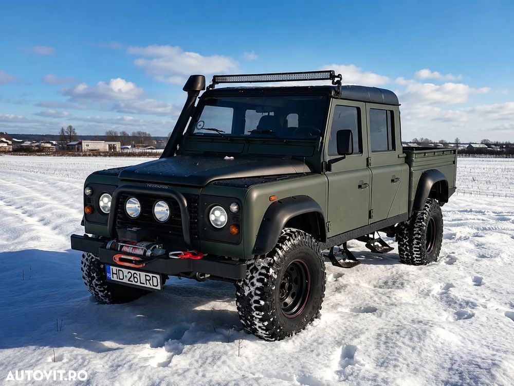 Land Rover Defender - 4