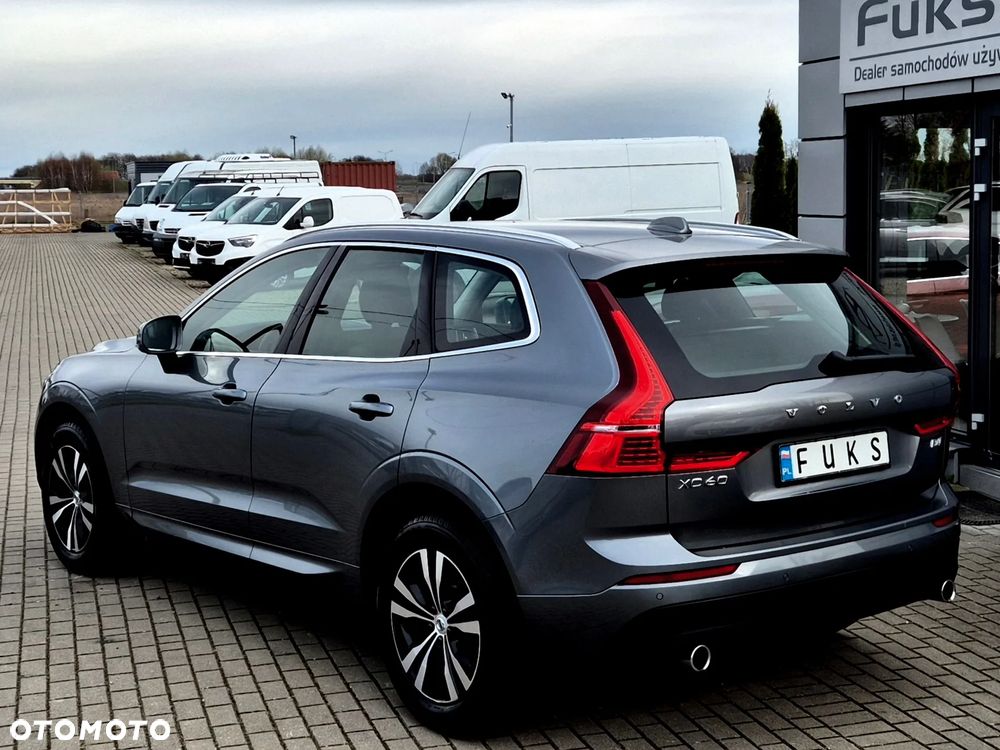 Volvo XC 60 B4 D AWD Geartronic Momentum Pro - 12