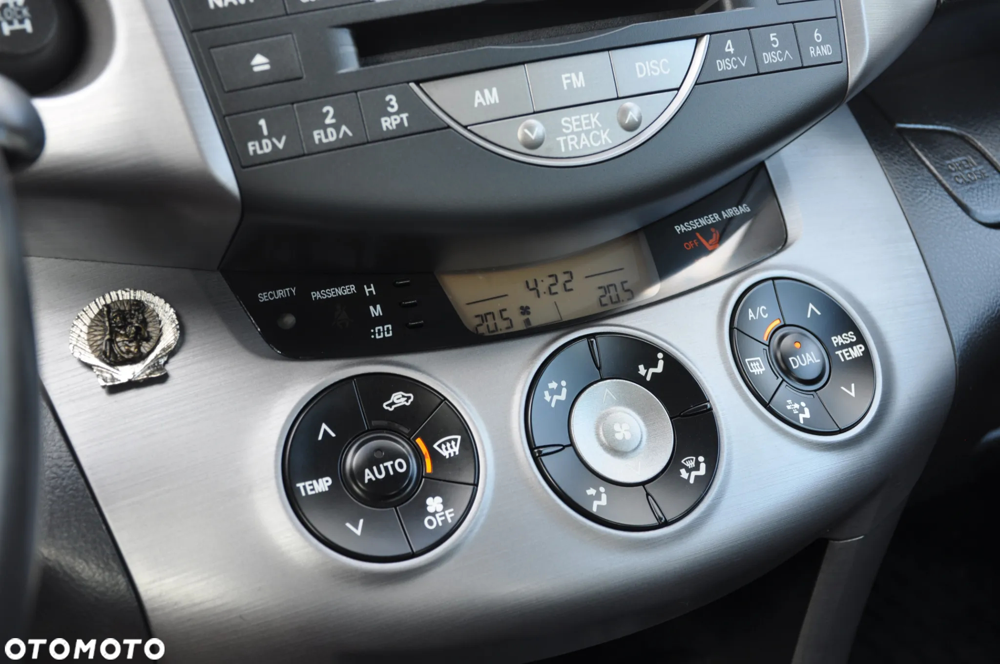 Toyota RAV4 2.0 4x4 Automatik Executive - 31