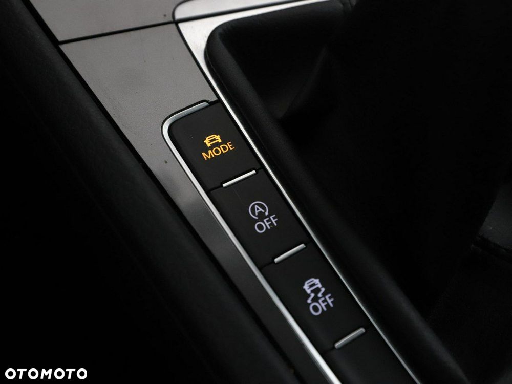 Volkswagen Golf Alltrack 2.0 TDI 4Motion (BMT) - 29