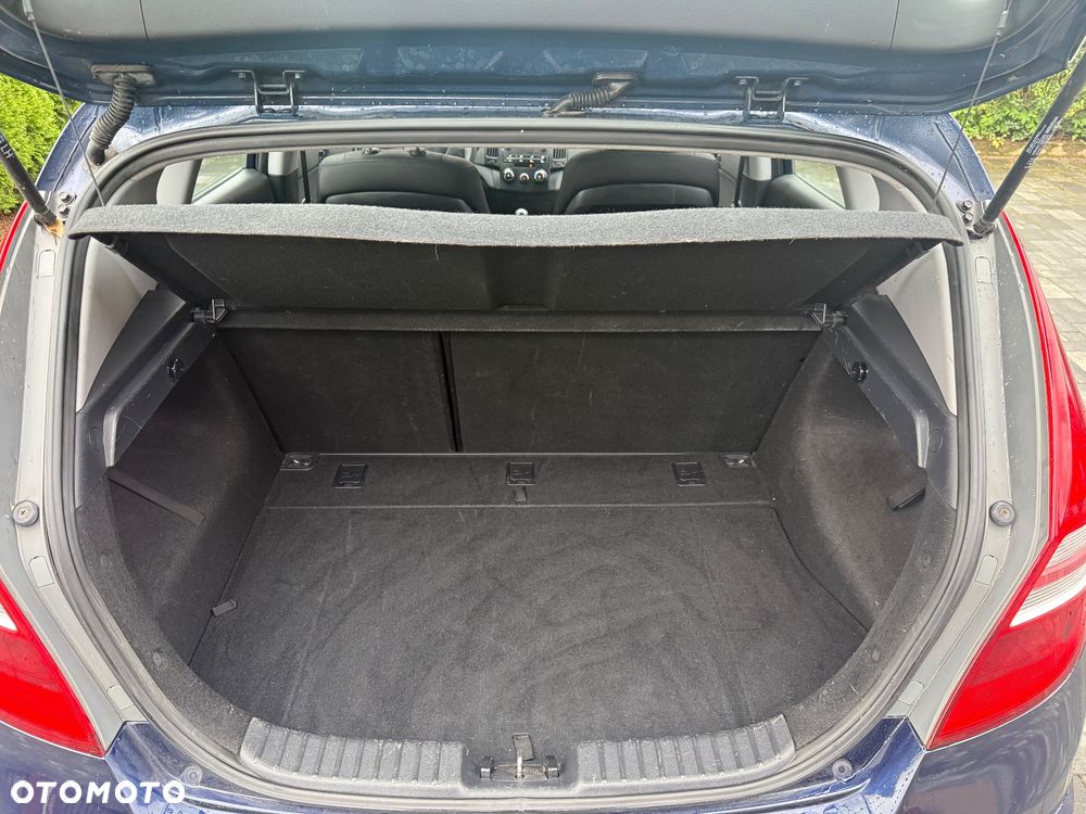 Hyundai i30 i30cw 1.4 Comfort - 17