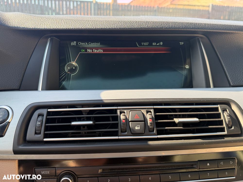 BMW Seria 5 535d xDrive AT - 27