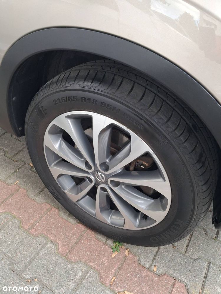 Nissan Qashqai+2 - 17