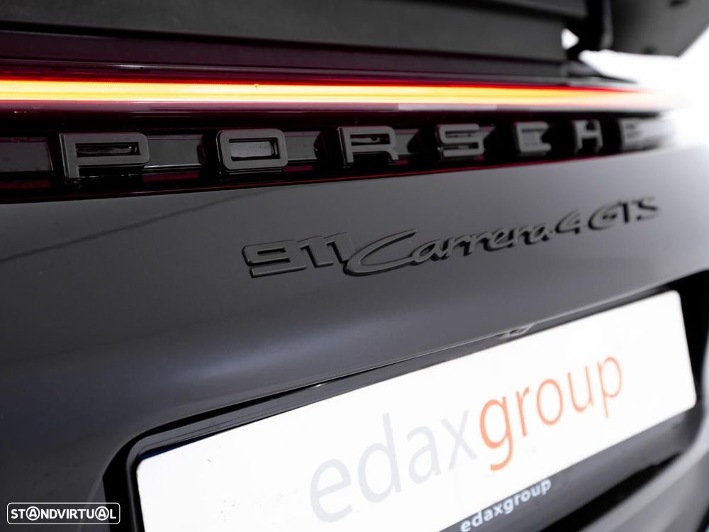 Porsche 911 (992) Carrera 4 GTS PDK - 17