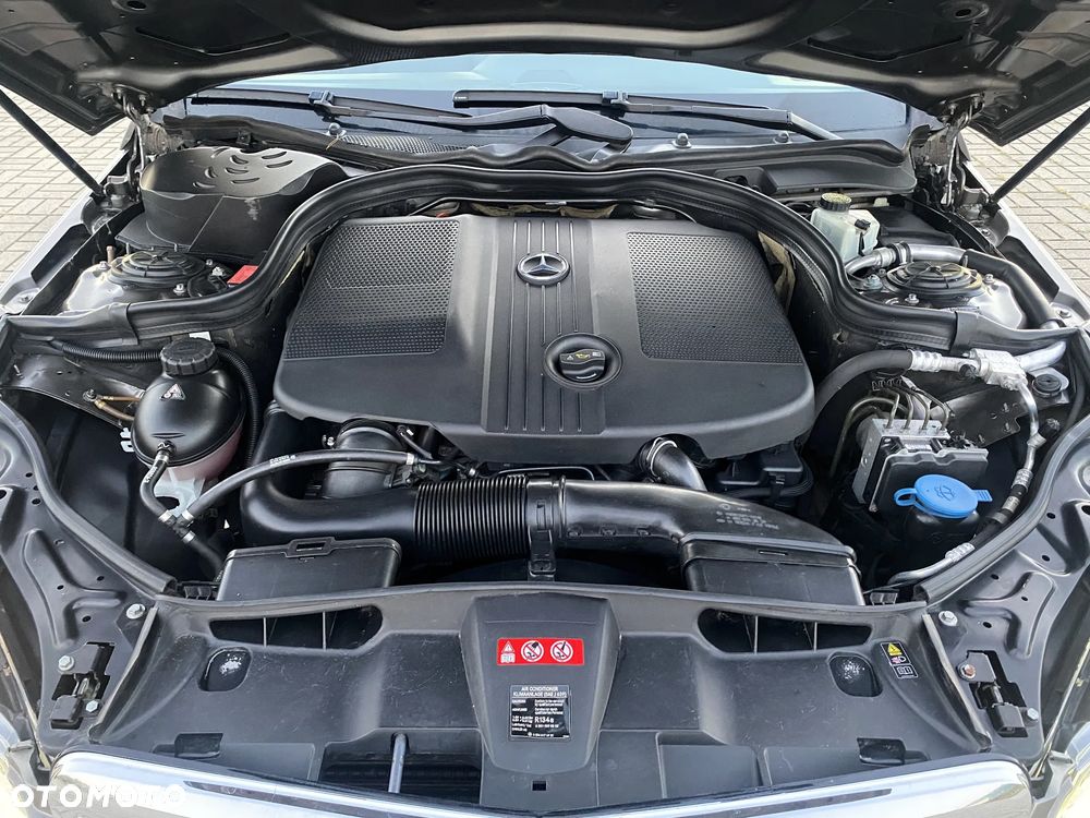 Mercedes-Benz Klasa E 200 CDI BlueEff Avantgarde - 18