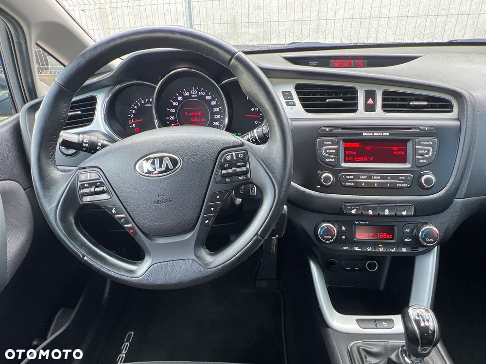 Kia Ceed 1.4 CVVT - 21