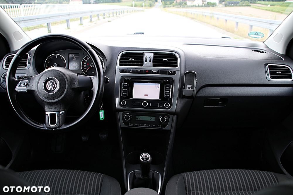 Volkswagen Polo 1.4 Highline - 23