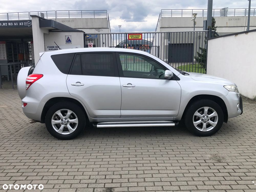 Toyota RAV4 - 12