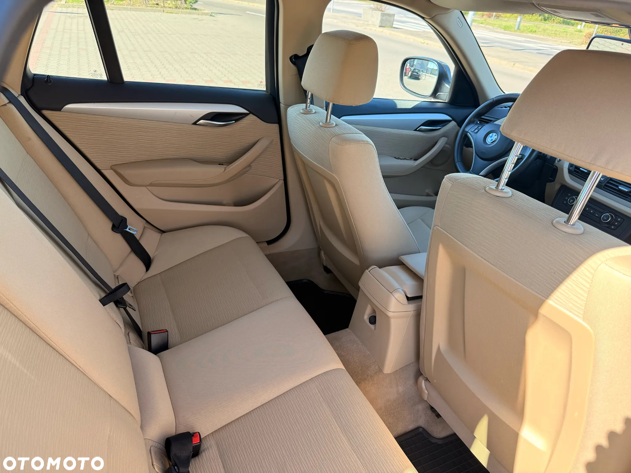 BMW X1 sDrive20d - 12