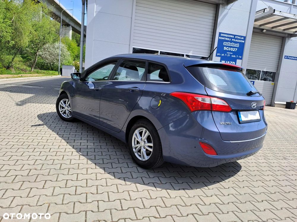 Hyundai i30 1.6 Premium - 5