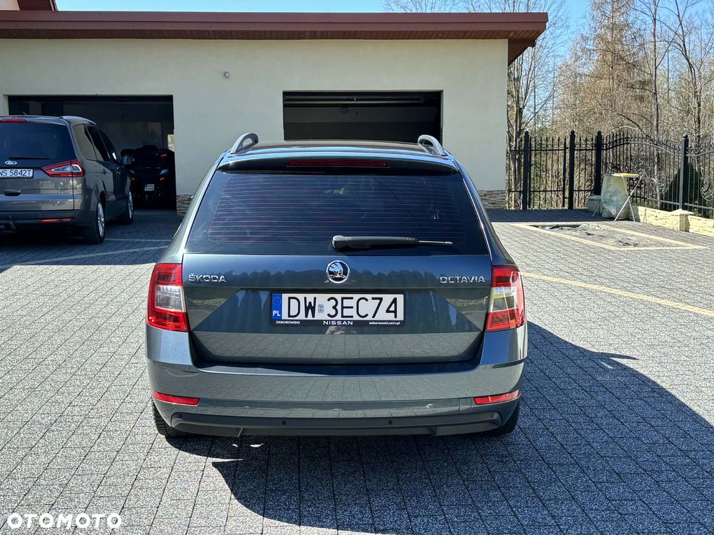 Skoda Octavia 1.6 TDI Ambition - 6