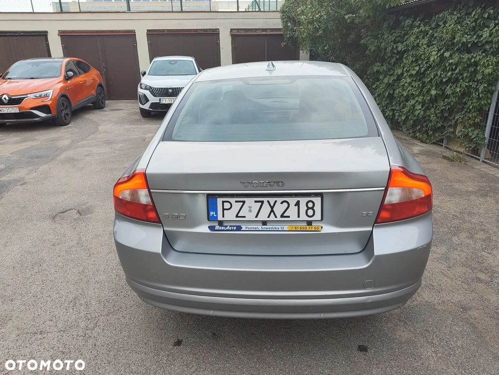 Volvo S80 3.2 Momentum - 4