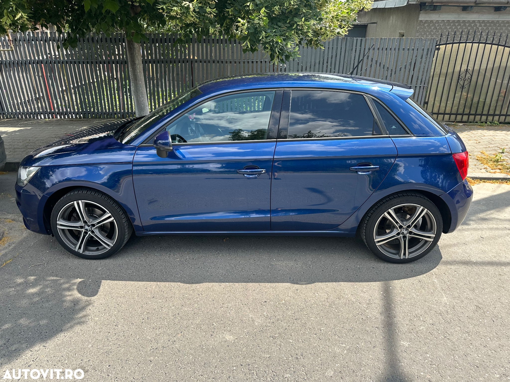 Audi A1 Sportback 1.4 TFSI CoD S tronic Design - 6