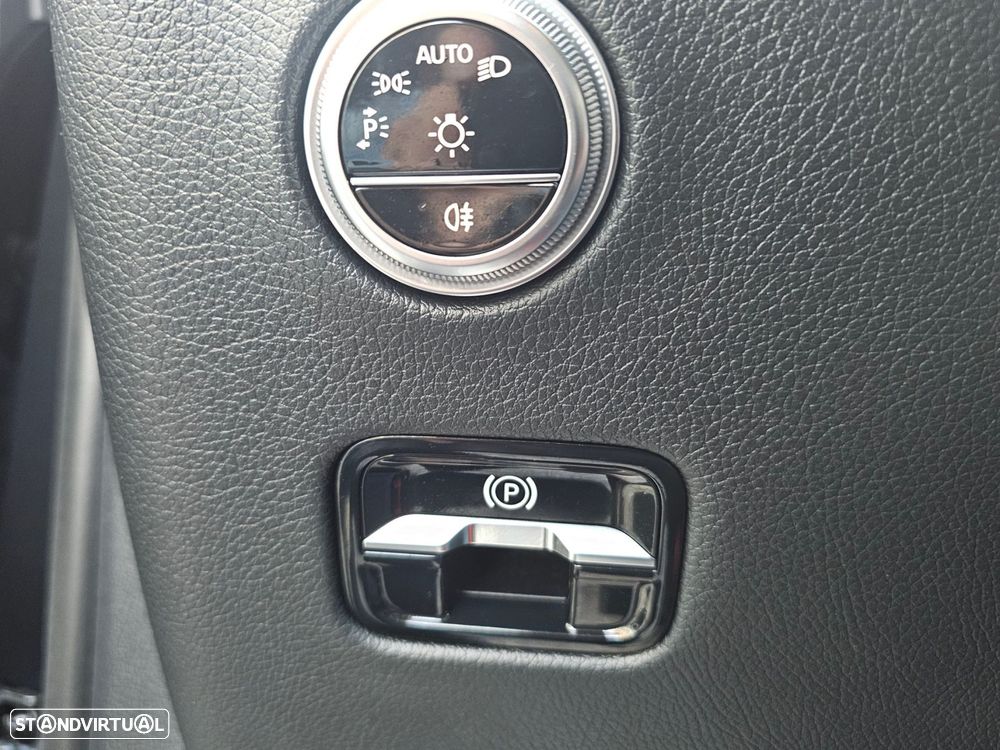 Mercedes-Benz GLC 220 d Coupe 4Matic 9G-TRONIC Avantgarde Advanced - 17