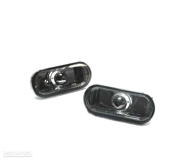 PISCAS LATERAIS VOLKSWAGEN VW SEAT 96-01 FUNDO PRETO