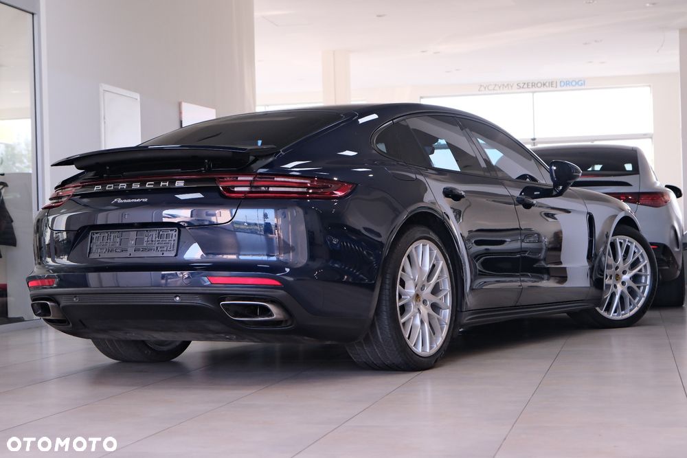 Porsche Panamera - 9