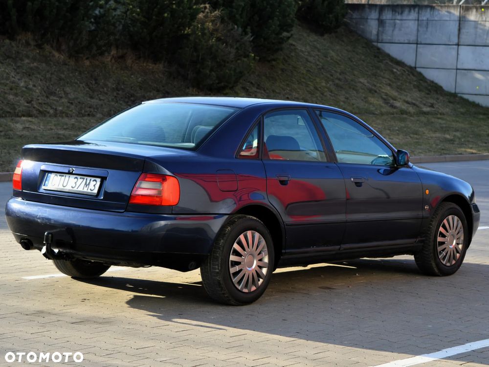 Audi A4 Limousine - 2