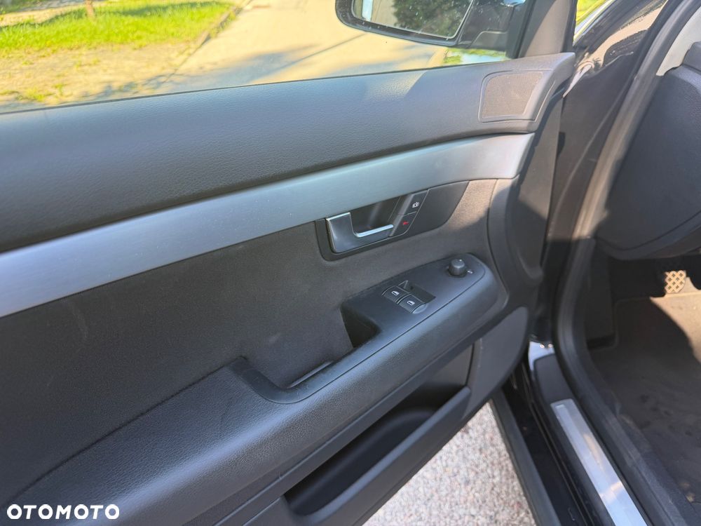Audi A4 Avant 1.8T - 34