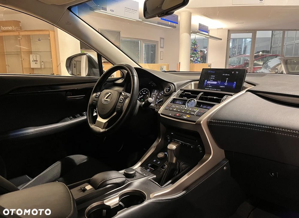 Lexus NX 300h Business Line - 22