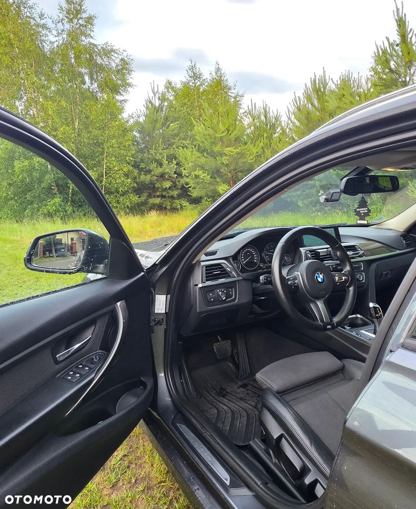 BMW Seria 3 320d xDrive Modern Line - 9