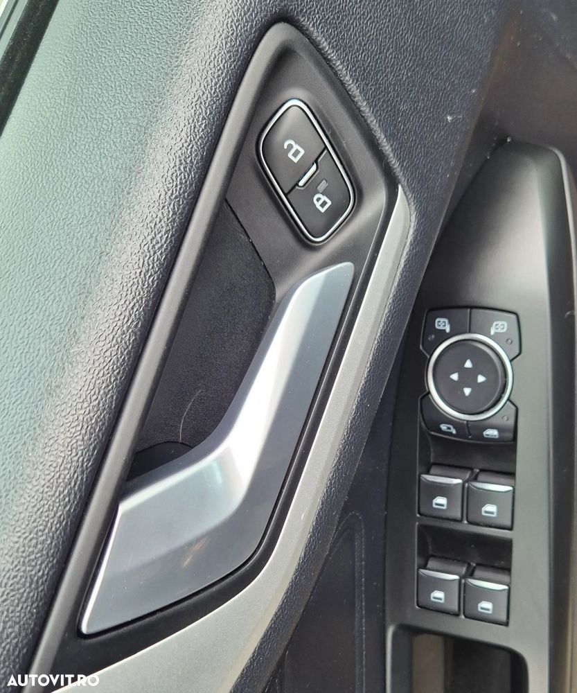 Ford Focus 1.5 EcoBlue Start-Stopp-System TITANIUM X - 17