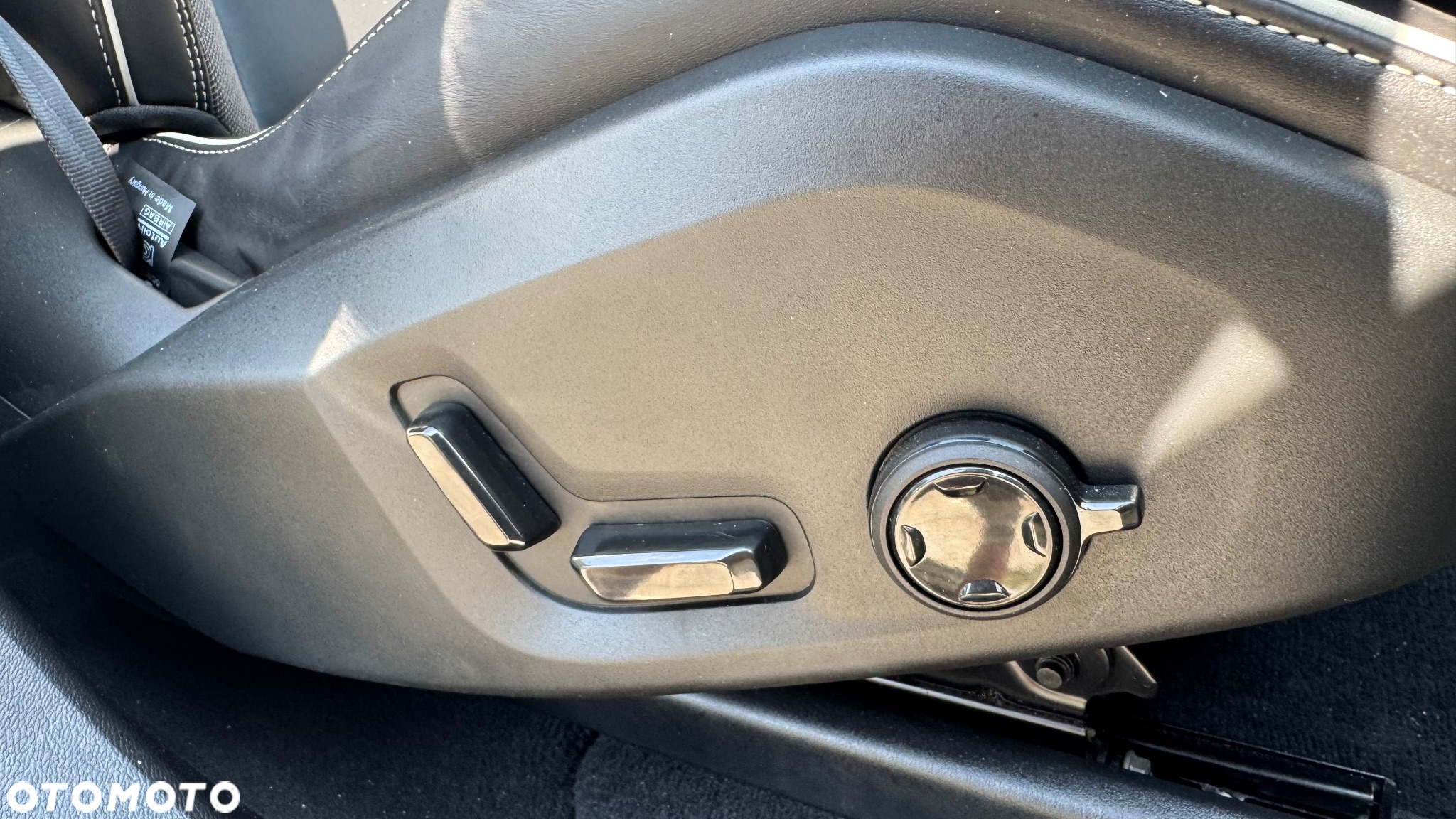 Volvo XC 60 B4 D Geartronic RDesign - 23