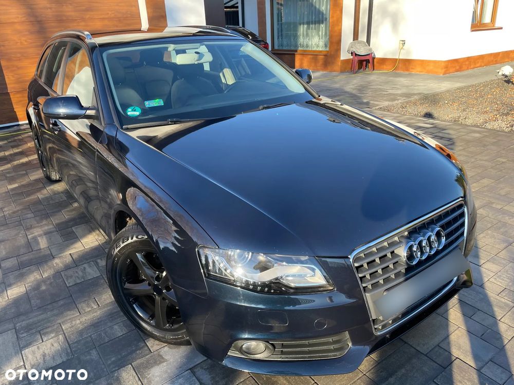 Audi A4 Avant - 1