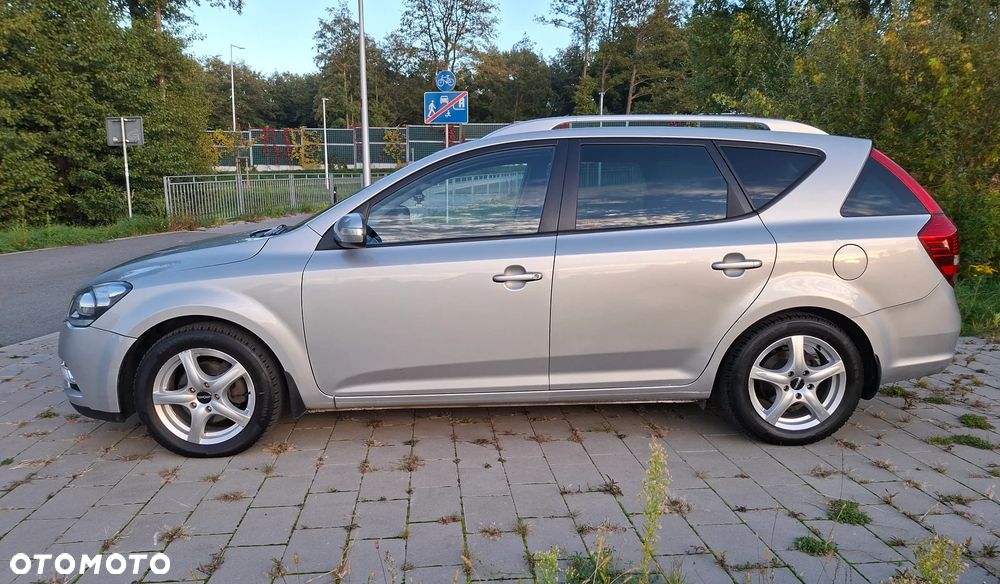 Kia Ceed - 6