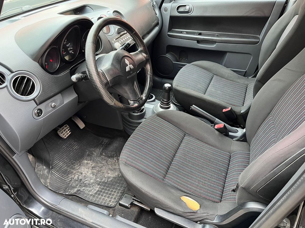 Mitsubishi Colt 1.3 A/T Intense Safety TAN - 9