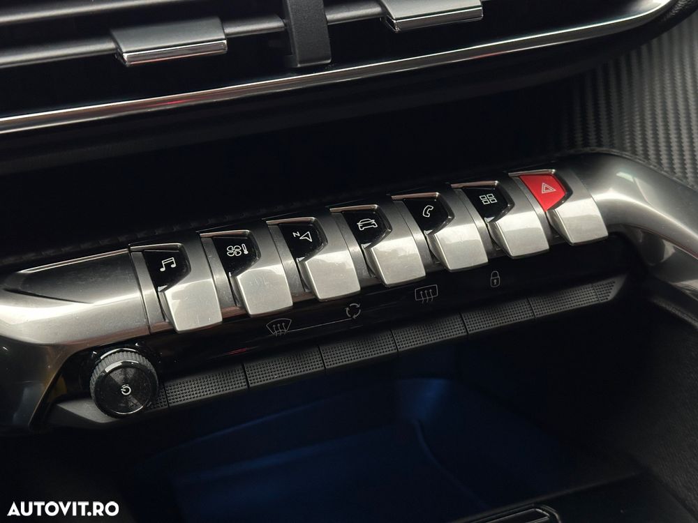 Peugeot 3008 1.6 BlueHDI S&S Active - 12