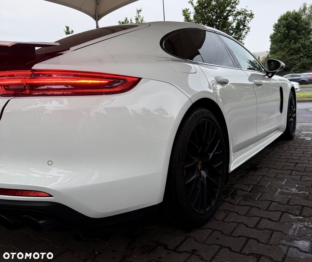 Porsche Panamera - 7