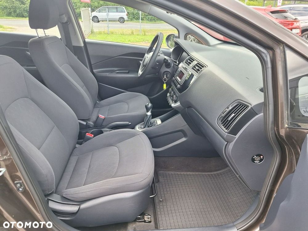 Kia Rio 1.2 M - 25