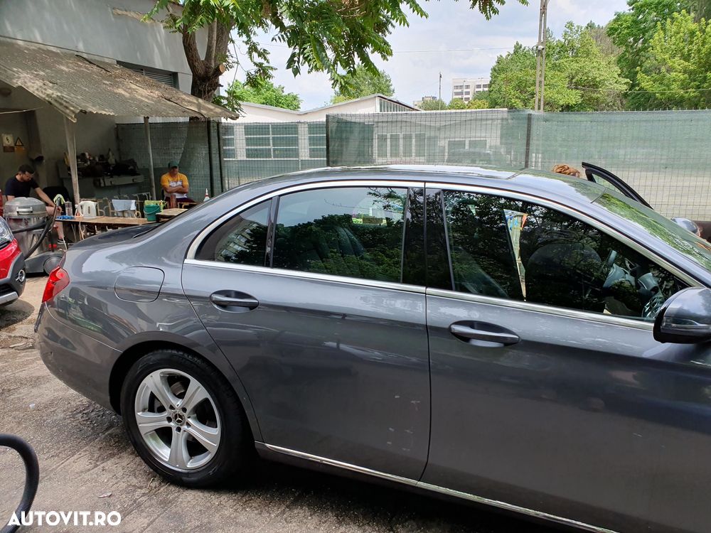 Mercedes-Benz E 220 d Aut. - 4
